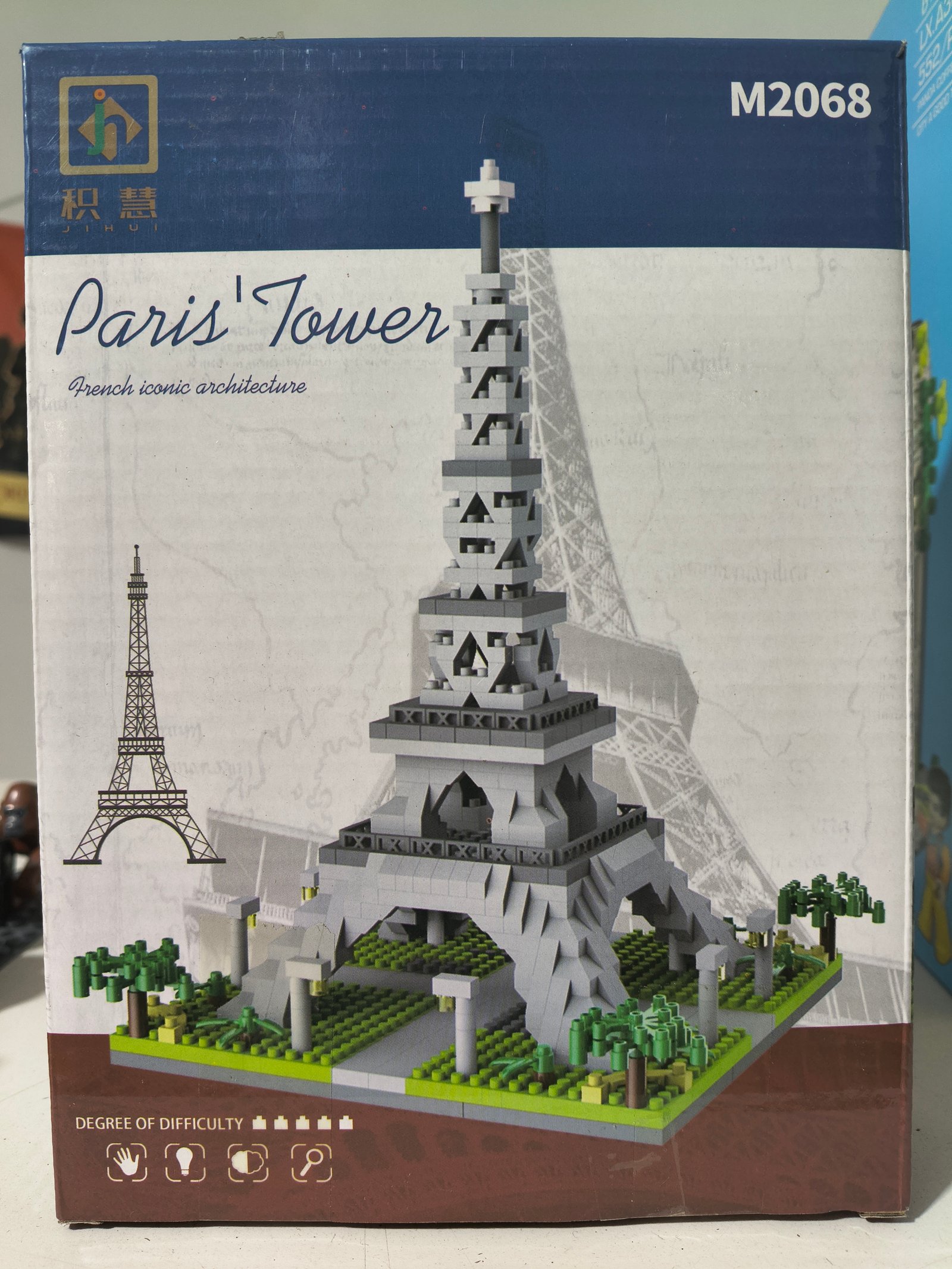 LES PARIS TOWER CHICA